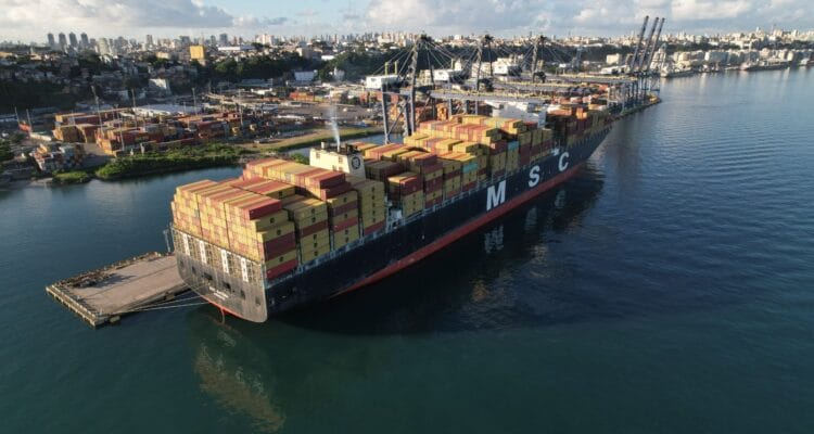 Bahia recebe navio com mais de 800 toneladas de materiais para início das obras da Ponte Salvador–Itaparica