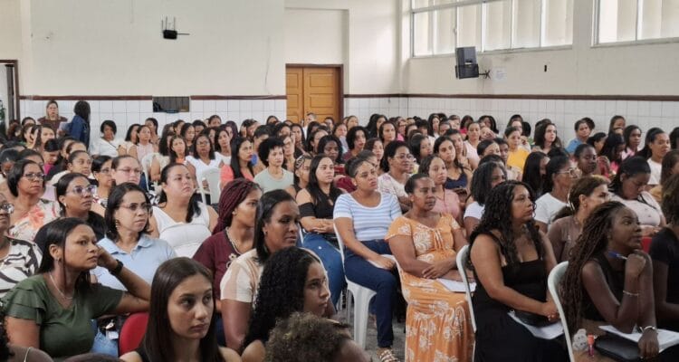 Prefeitura de Valença e APAE iniciam ciclo de capacitação para profissionais de apoio à educação inclusiva.