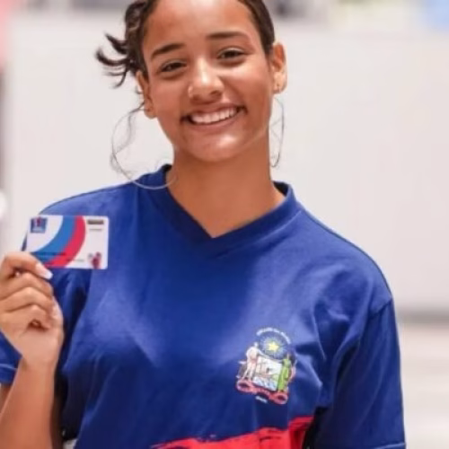 Governo da Bahia libera pagamento de março do Bolsa Presença para mais de 366 mil estudantes