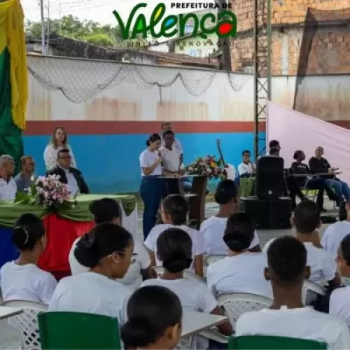 Escola Modelo da Baixa Alegre realiza cerimônia de certificação “Alunos Padrão”