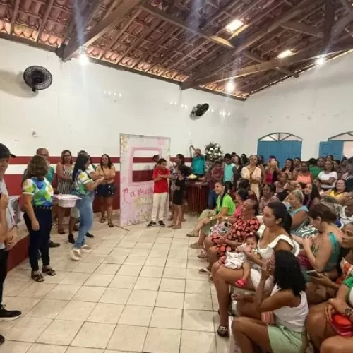 Um domingo especial de homenagens às mães, marcado por muita alegria e carinho ao lado do vereador Fabrício Lemos.