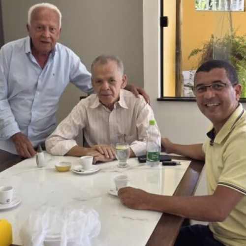 Transporte universitário é garantido após diálogo com gestão municipal