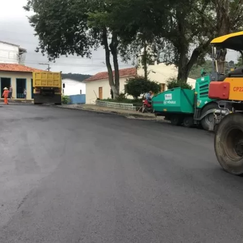 Prefeitura e Governo do Estado unem forças para acelerar pavimentação em Serra Grande.